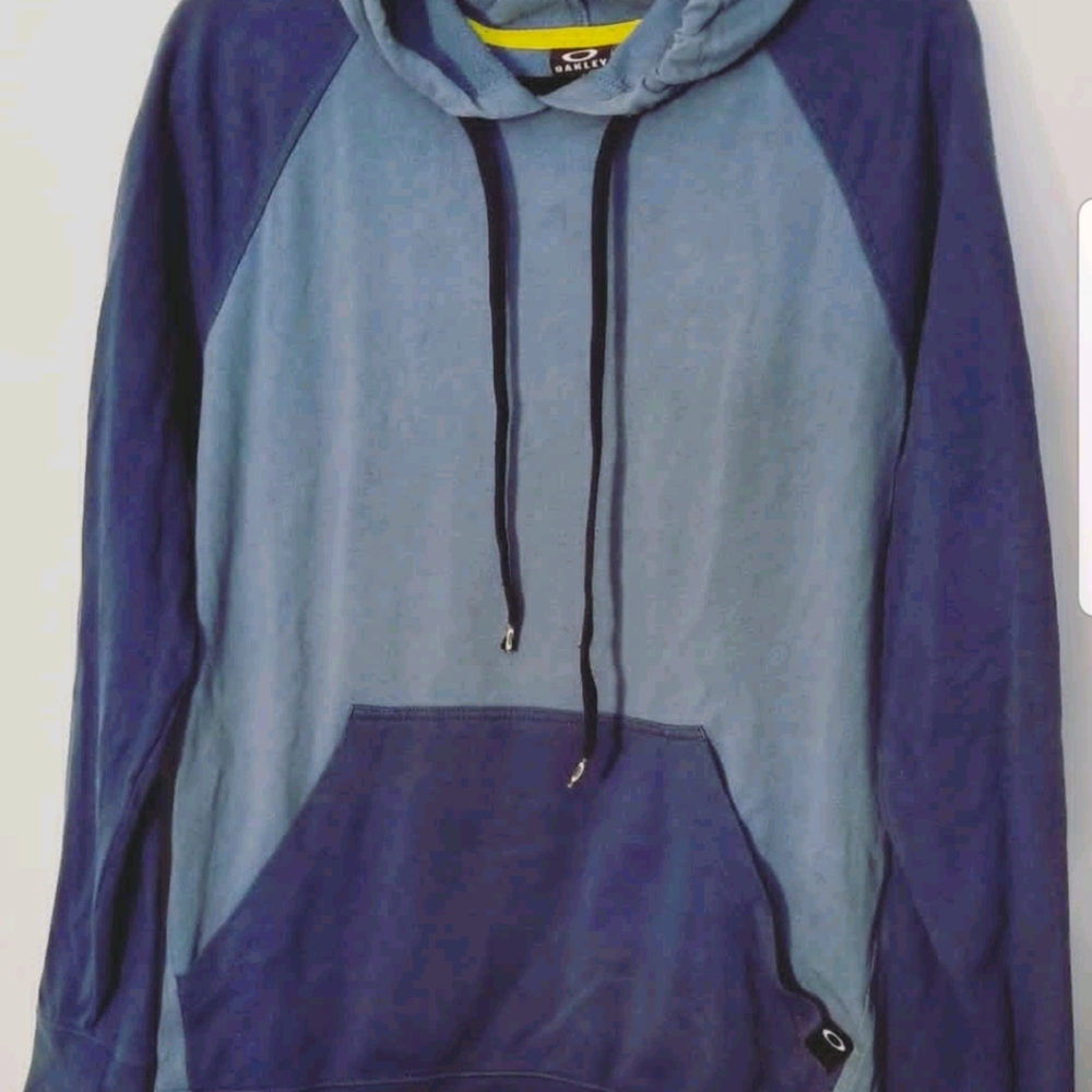 Oakley hoodie